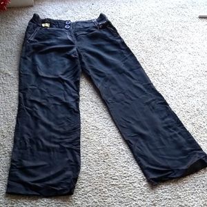 Larry Levine women's pants.    26